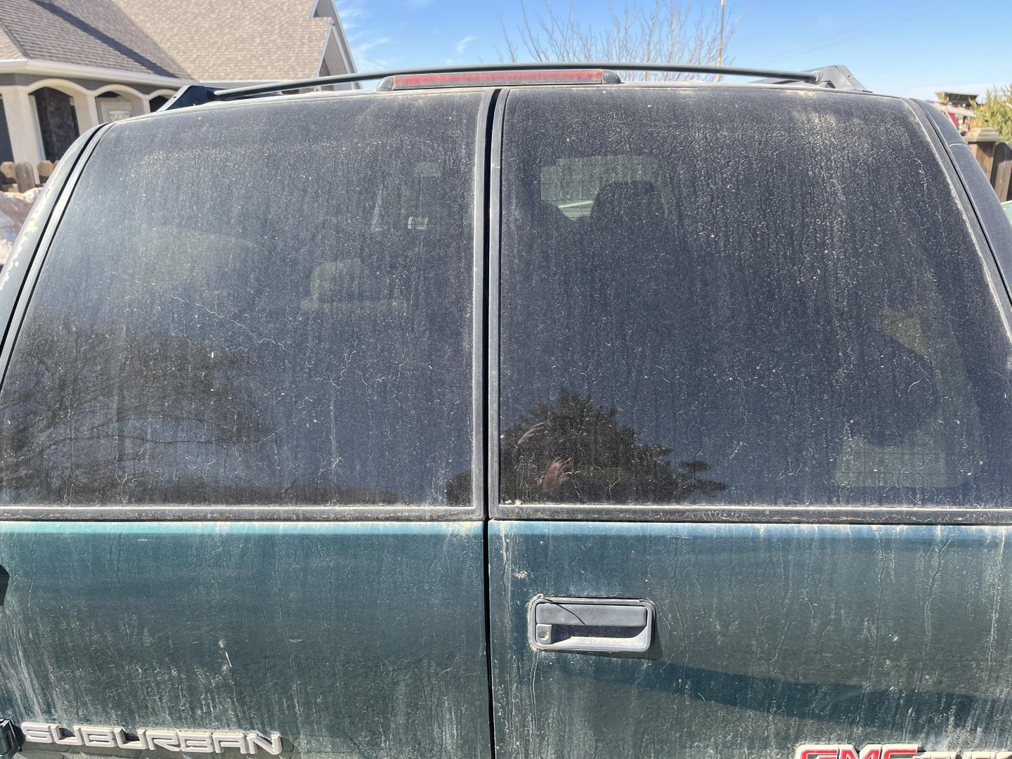 ./imagenes/INVOICE/2019/15951/SUV GMC SUBURBAN (23).JPG